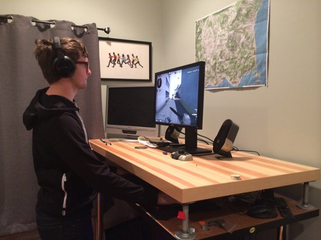 gaming with a standing desk